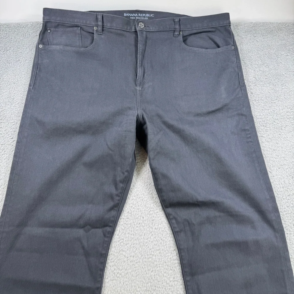Banana Republic The Traveler Slim Fit Chinos Mens Size 42x35 Gray Stretch Cotton